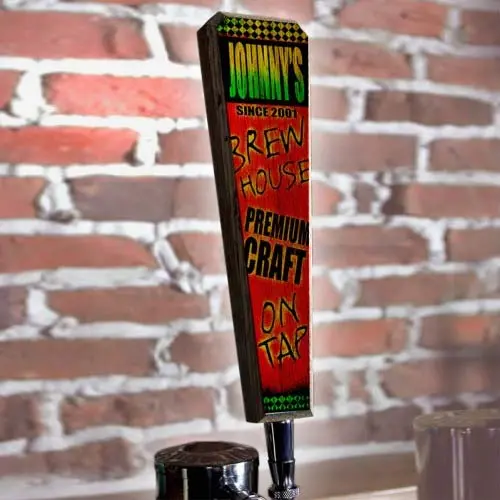 Flared Oak Tap Handle – ‘Brew House’ (Red/Green)